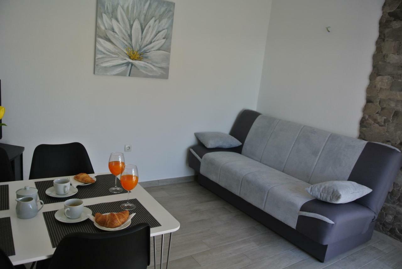 Apartmani Mistral Rogoznica  Exterior photo